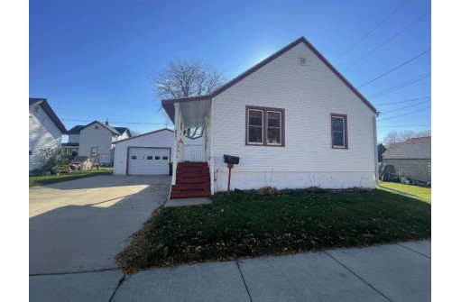 406 W Benton St, Tomah, WI 54660-9999