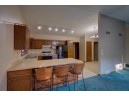 5 Oak Glen Ct, Madison, WI 53717