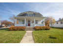 843 Wells St, Darlington, WI 53530