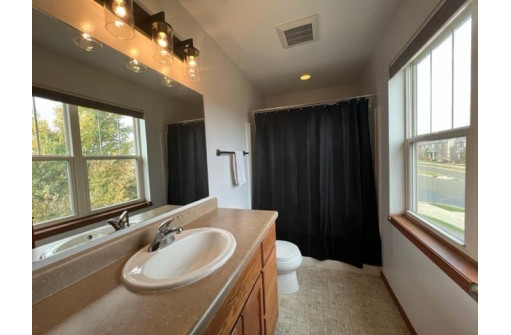 2489 Leopold Way, Sun Prairie, WI 53590