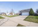 7037 Parker Hill Dr, Madison, WI 53719