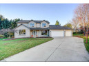 933 Crescent Cir, Sun Prairie, WI 53590