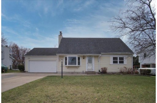 5737 Williamsburg Way, Fitchburg, WI 53719