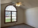 2712 Cross Prairie Dr, Janesville, WI 53546