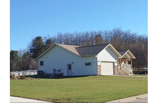 402 Glen Becker Ct, Wisconsin Dells, WI 53965