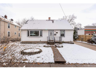 1713 Winchester St Madison, WI 53704