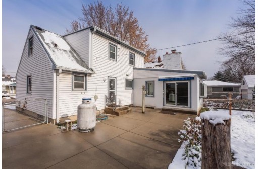 1713 Winchester St, Madison, WI 53704