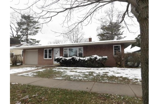 122 N Winsted St, Spring Green, WI 53588