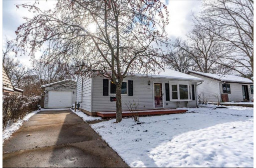 4313 Sheffield Rd, Madison, WI 53711-4838