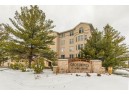 9201 Crosswinds Ln 301, Verona, WI 53593