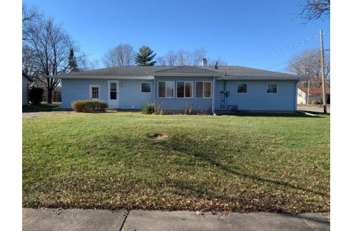 302 Monroe St, Sauk City, WI 53583-1237