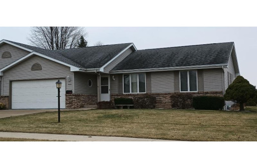 4106 Randolph Rd, Janesville, WI 53546