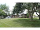 419-421 Lyndhurst Dr, Janesville, WI 53546