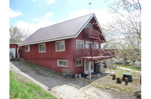 18472 N Lake Rd, Blanchardville, WI 53504