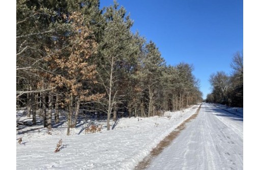 80 AC 7th Ave, New Lisbon, WI 53950