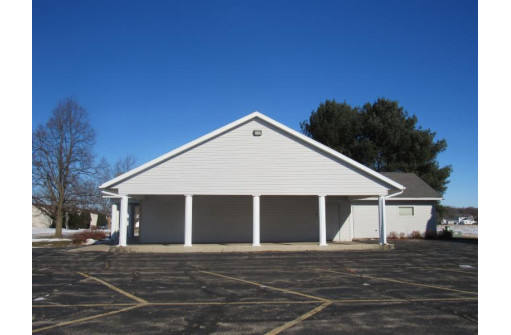 360 S Garfield St, Monticello, WI 53570-9615