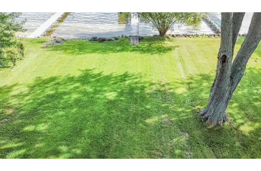 L5 S Lakeshore Dr, Princeton, WI 54968