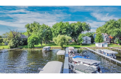 L5 S Lakeshore Dr, Princeton, WI 54968