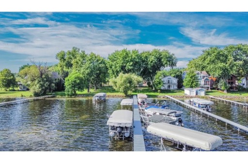 L5 S Lakeshore Dr, Princeton, WI 54968