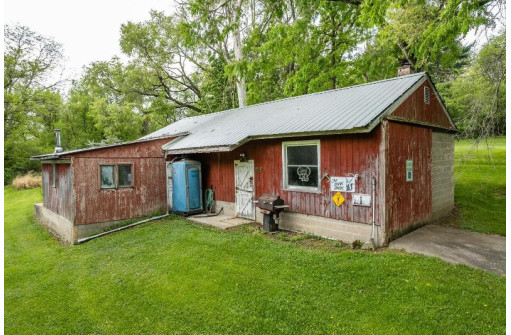 S4971 Hwy 113, Baraboo, WI 53913