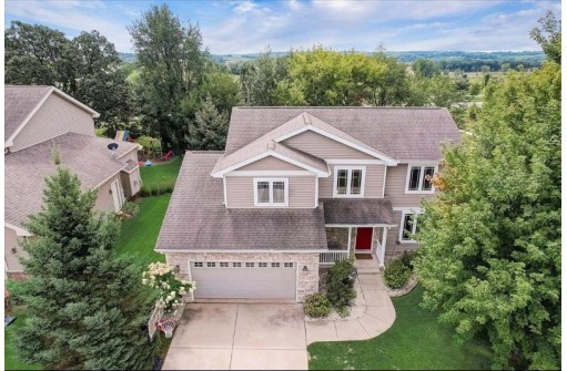 301 Wynnwood Dr, Verona, WI 53593