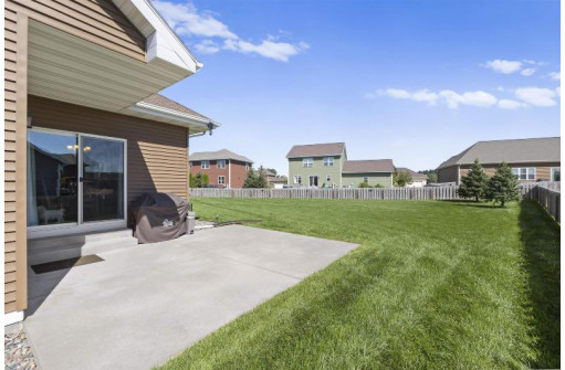 4388 Scenic View Rd, Windsor, WI 53598