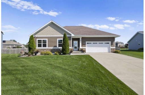 4388 Scenic View Rd, Windsor, WI 53598