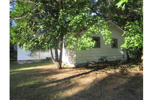 N3929 4th Ln, Oxford, WI 53952