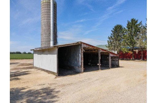 7663 Hwy 73, Marshall, WI 53559