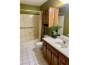 7202 Gladstone Dr, Madison, WI 53719