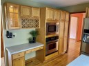 7202 Gladstone Dr, Madison, WI 53719