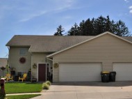 1103-1105 Roloff Dr