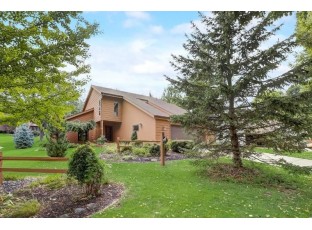 1513 Windfield Way Middleton, WI 53562