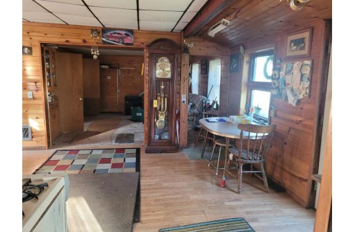 N4133 County Road H, Elroy, WI 53929