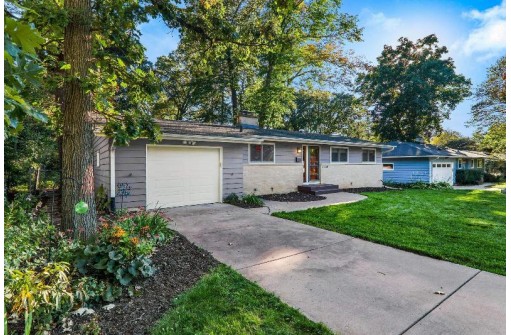 5109 Sherwood Rd, Madison, WI 53711