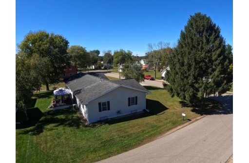 502 Lafollette St, Blue River, WI 53518