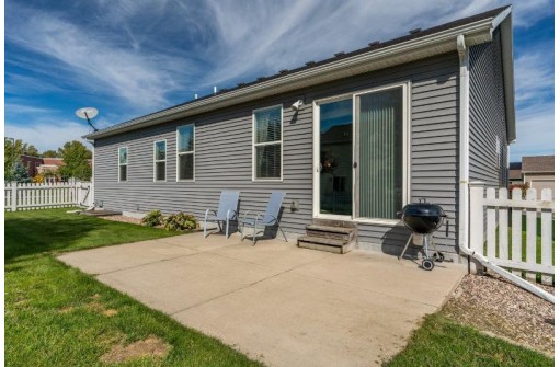 1306 Blazingstar Ln, Sun Prairie, WI 53590