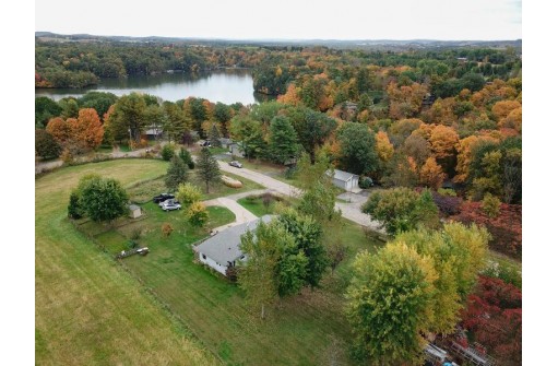 S1439 W Redstone Dr, La Valle, WI 53941