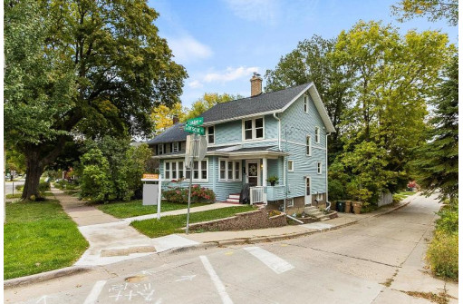 2125 Linden Ave, Madison, WI 53704