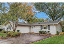 2702 Canterbury Rd, Madison, WI 53711