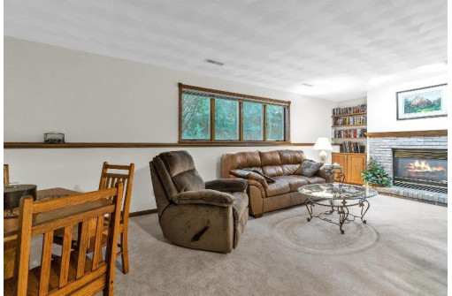 5522 N Lilly Ln, Milton, WI 53563