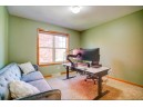 3045 Yarmouth Greenway Dr, Fitchburg, WI 53711