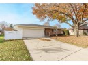 1723 W Luther Rd, Janesville, WI 53545