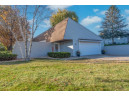 849 N Wuthering Hills Dr, Janesville, WI 53546