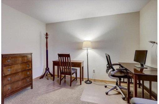 311 N Hancock St 320, Madison, WI 53703