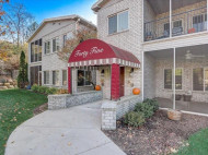 45 Cherokee Cir 201