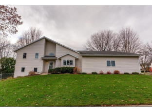 835 N Perry Pky Oregon, WI 53575