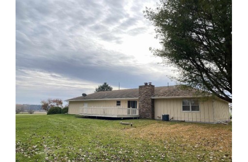 2413 S Victory Dr, Beloit, WI 53511