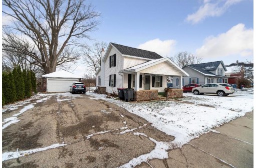 278 E Main St, Evansville, WI 53536