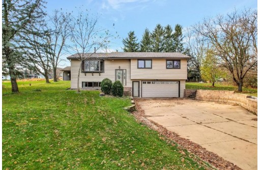 3703 County Road N, Cottage Grove, WI 53527